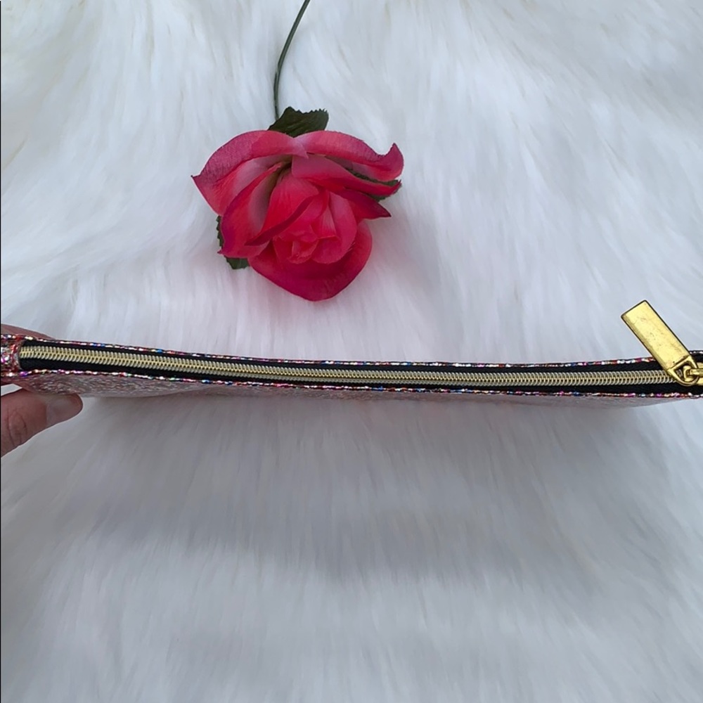 PINK SUPER SPARKLY CLUTCH- NEVER USED!! - Picture 2 of 6